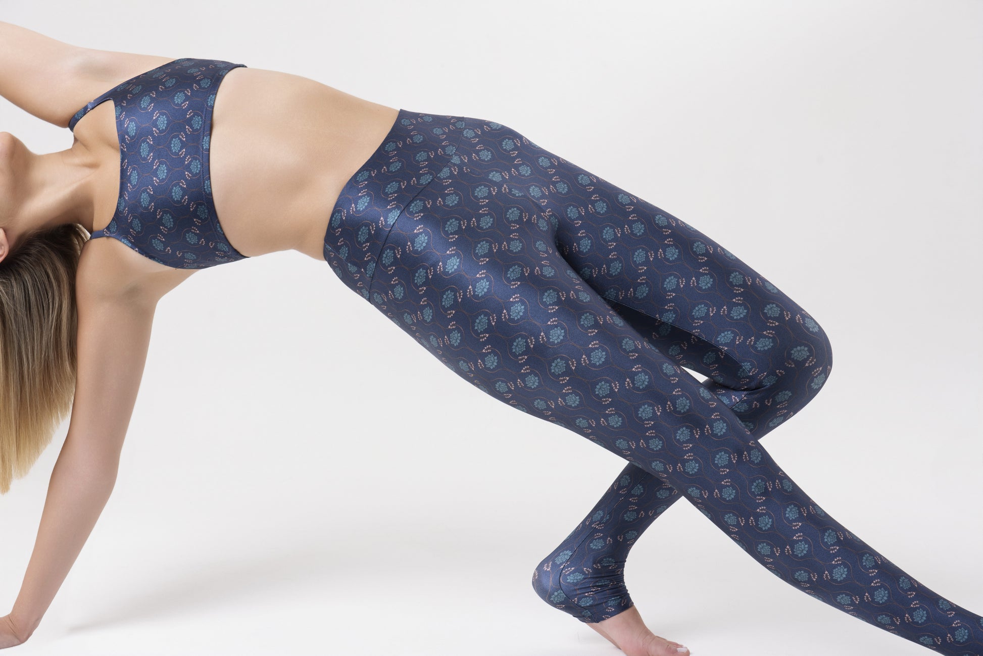 Legging Estampa Blue Lotus modelo Skin