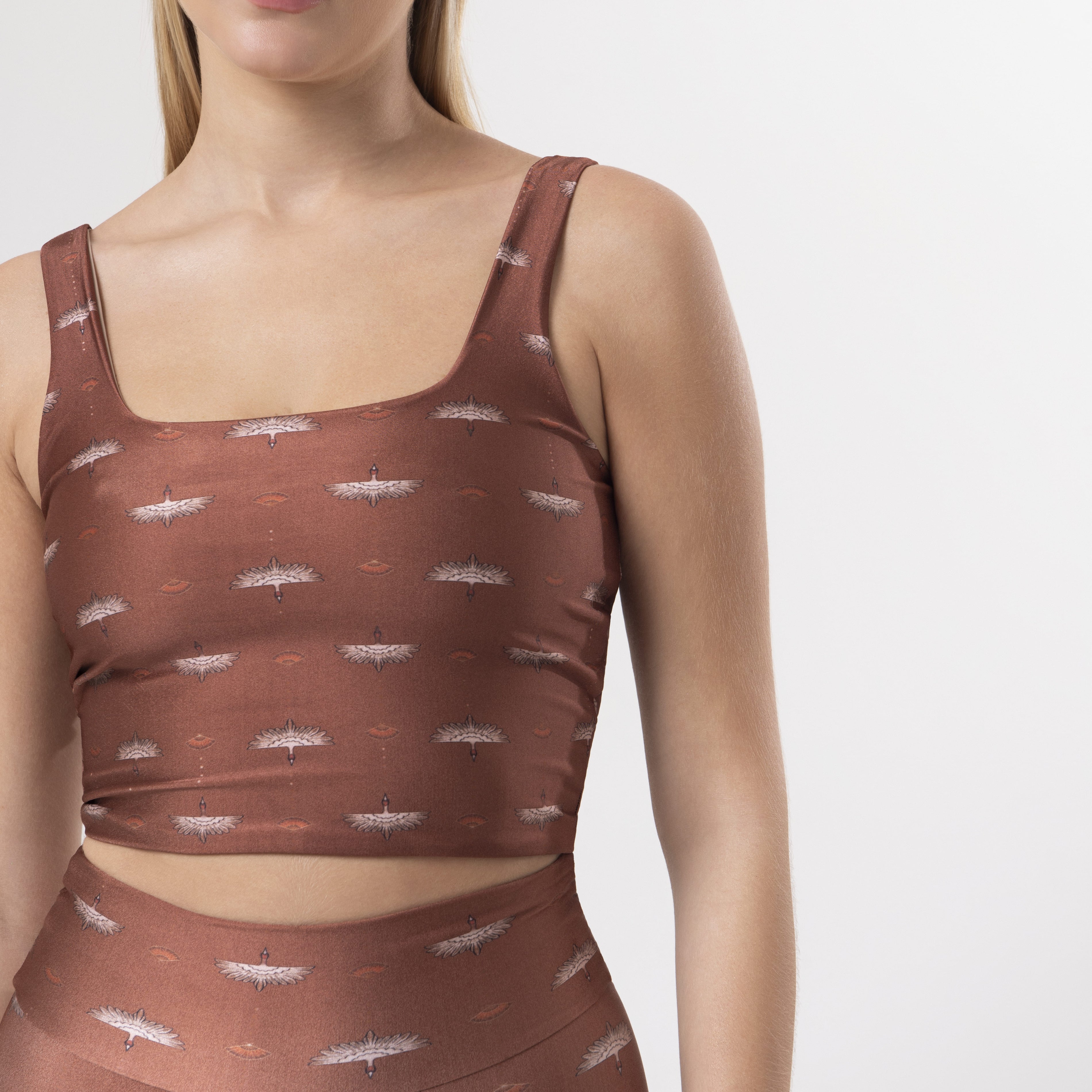 Top Cropped Estampa Tsuru Bee Gracie moda fitness feminina