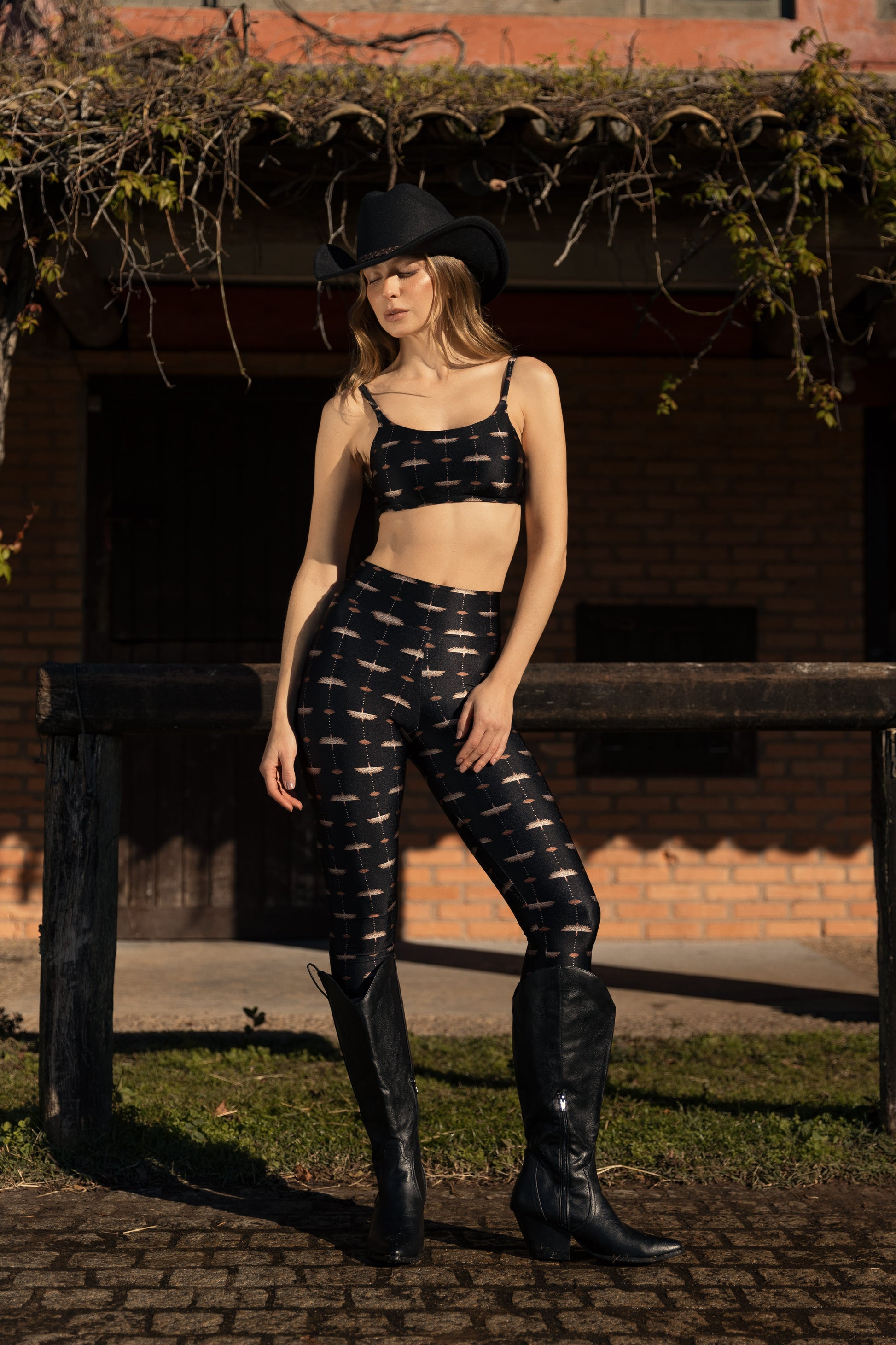 Legging Estampa Tsuru Noir  modelo High Waist