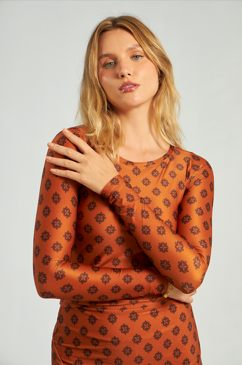 Blusa Manga Longa Beehive