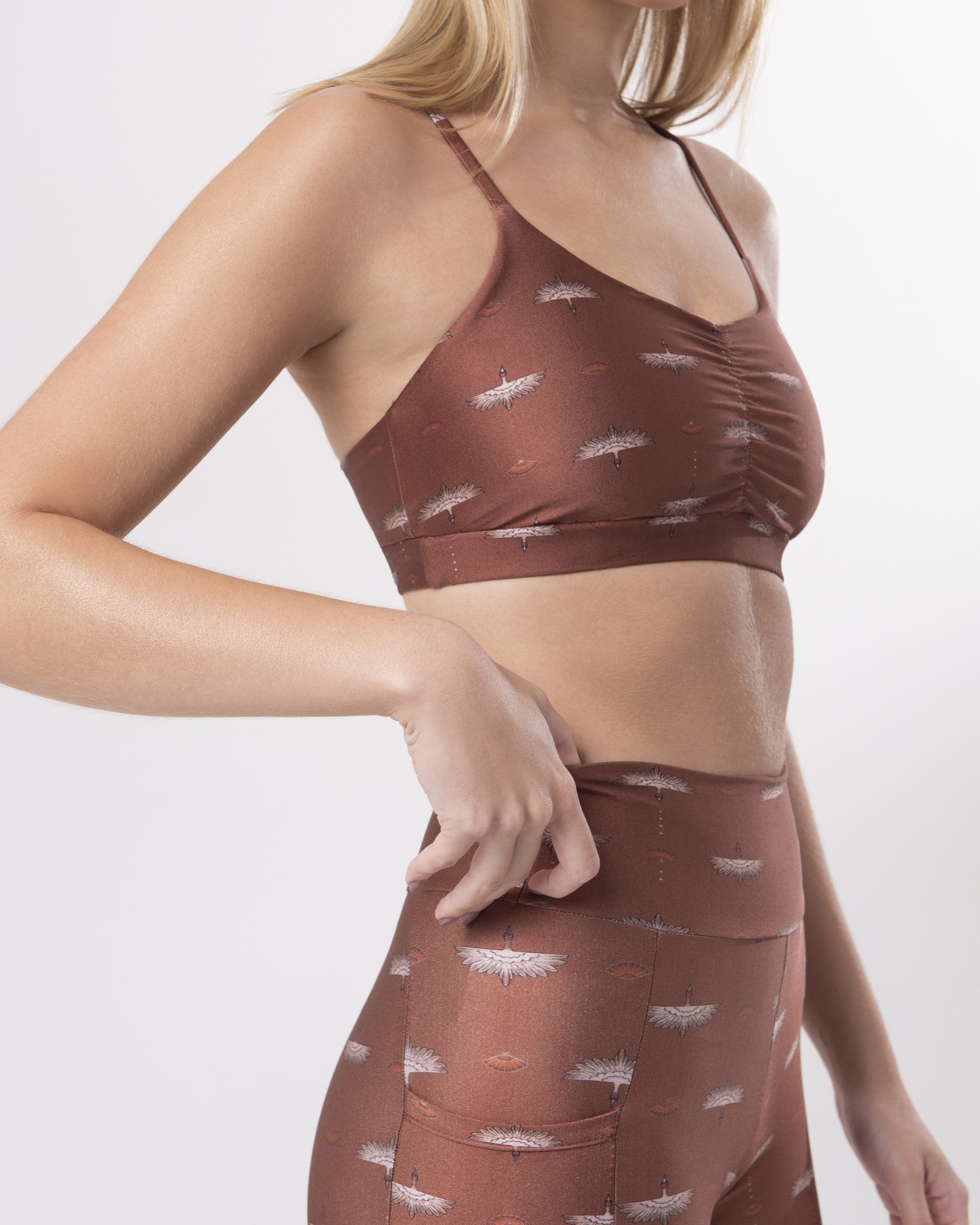 Short Estampa Tsuru Bee Gracie moda fitness feminina