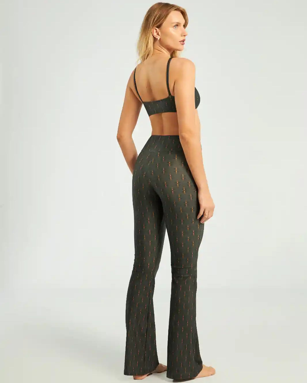Flare Teddy Bear Verde by BEE GRACIE - CALÇAS Bee Gracie moda fitness feminina
