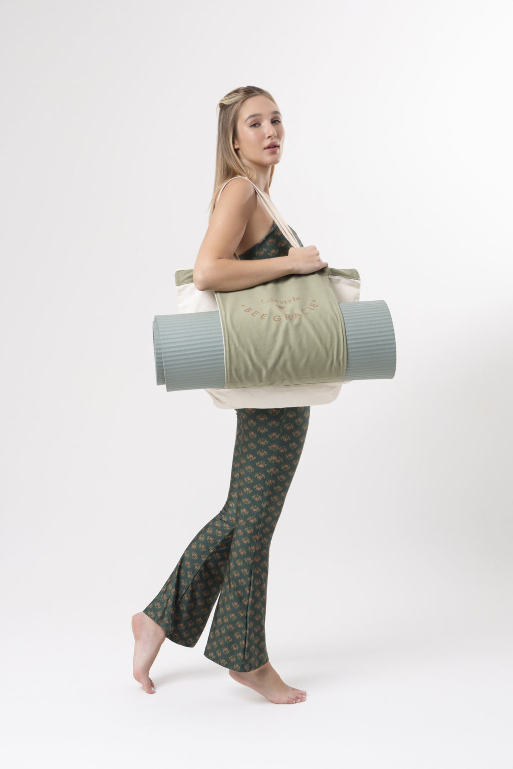 Calça Flare Estampa Green  Lotus