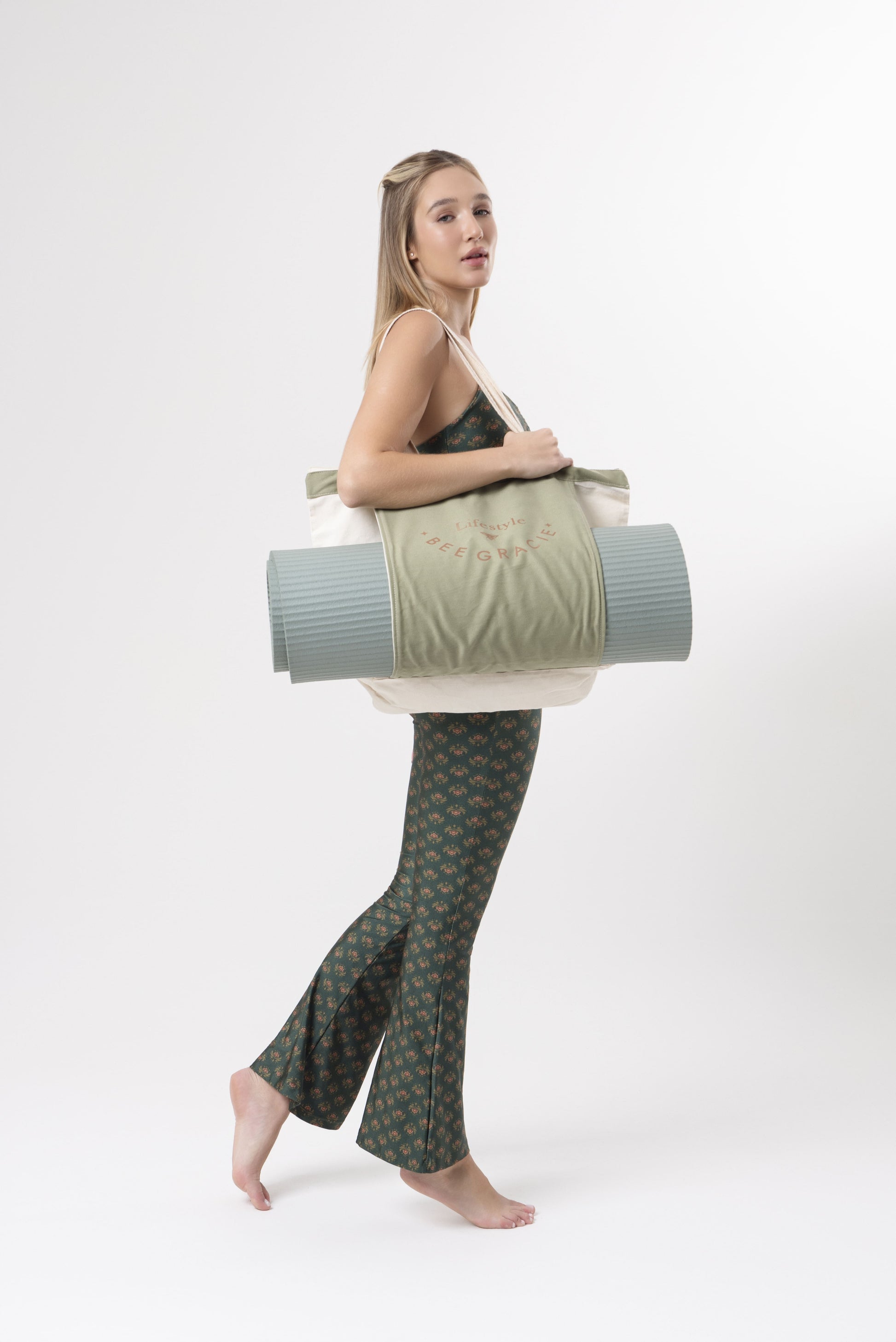 Calça Flare Estampa Green  Lotus