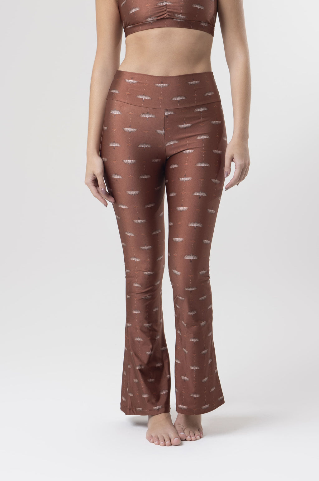 Calça Flare Estampa Tsuru