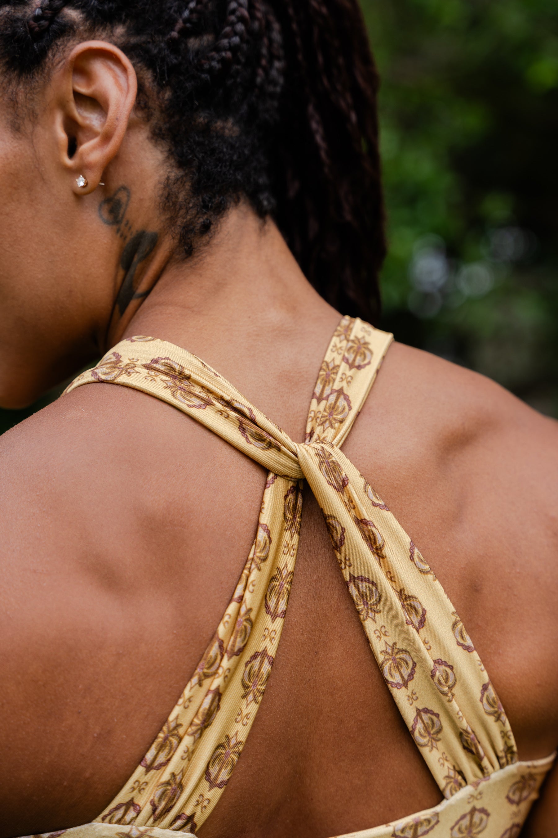 Top Aura Estampa Golden Breeze