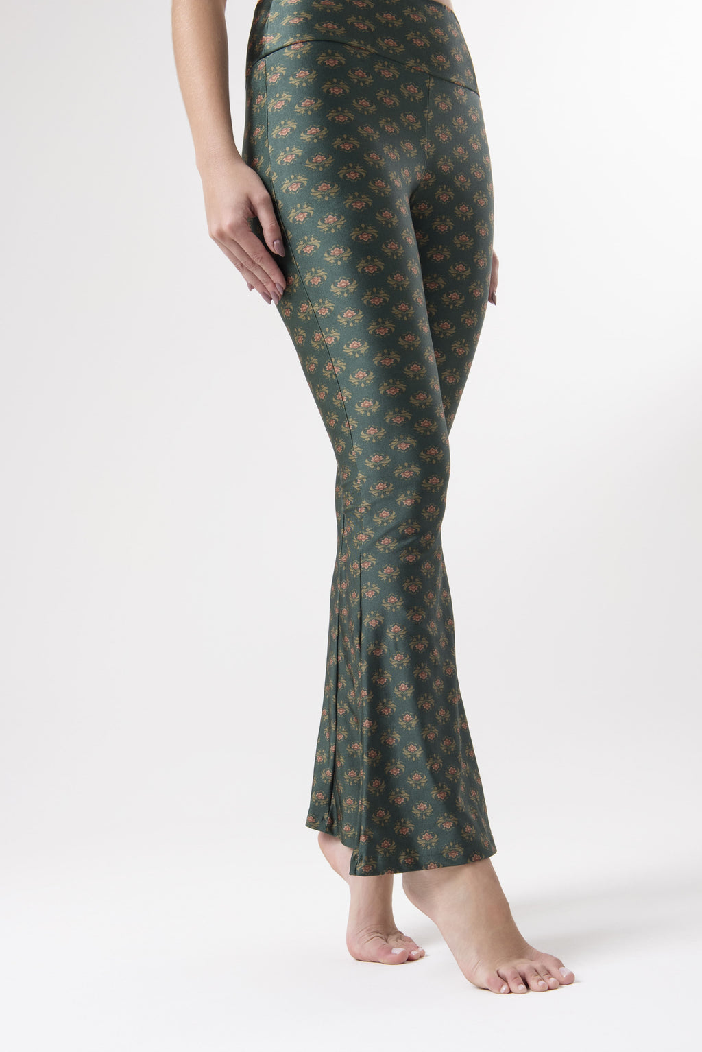 Calça Flare Estampa Green  Lotus