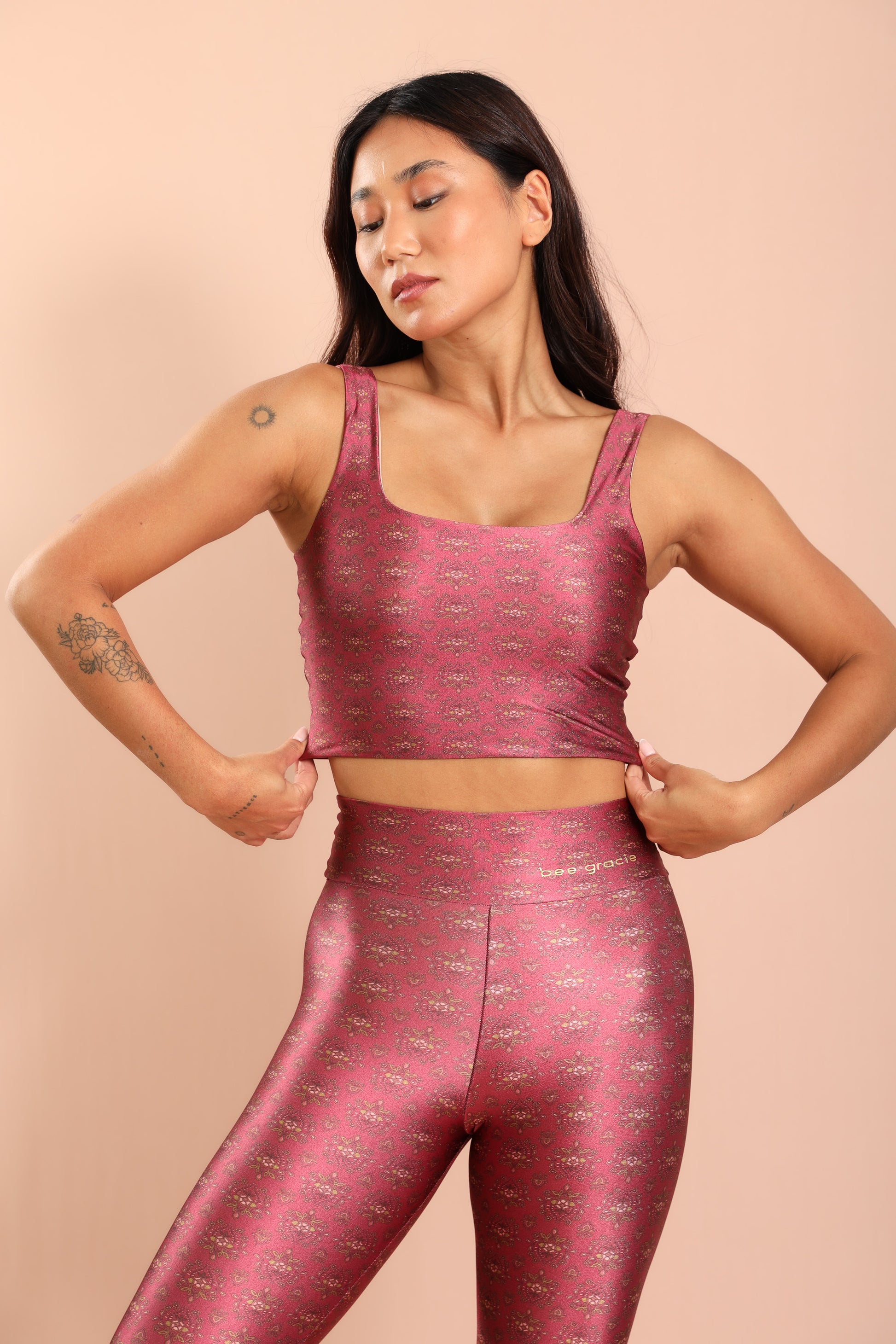 Top Cropped Estampa Flor de Lis