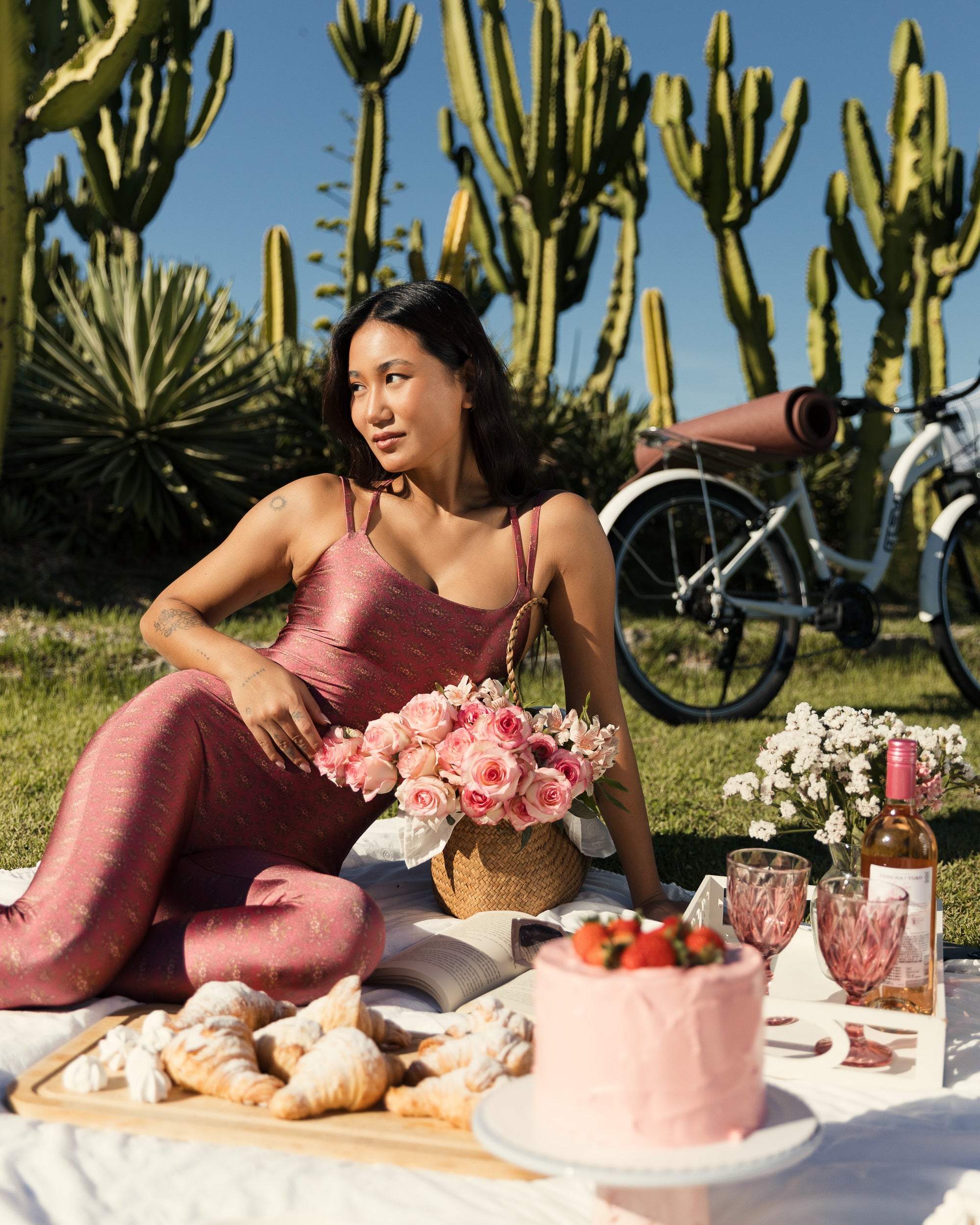Jumpsuit Zen Estampa Flor de Lis Bee Gracie moda fitness feminina