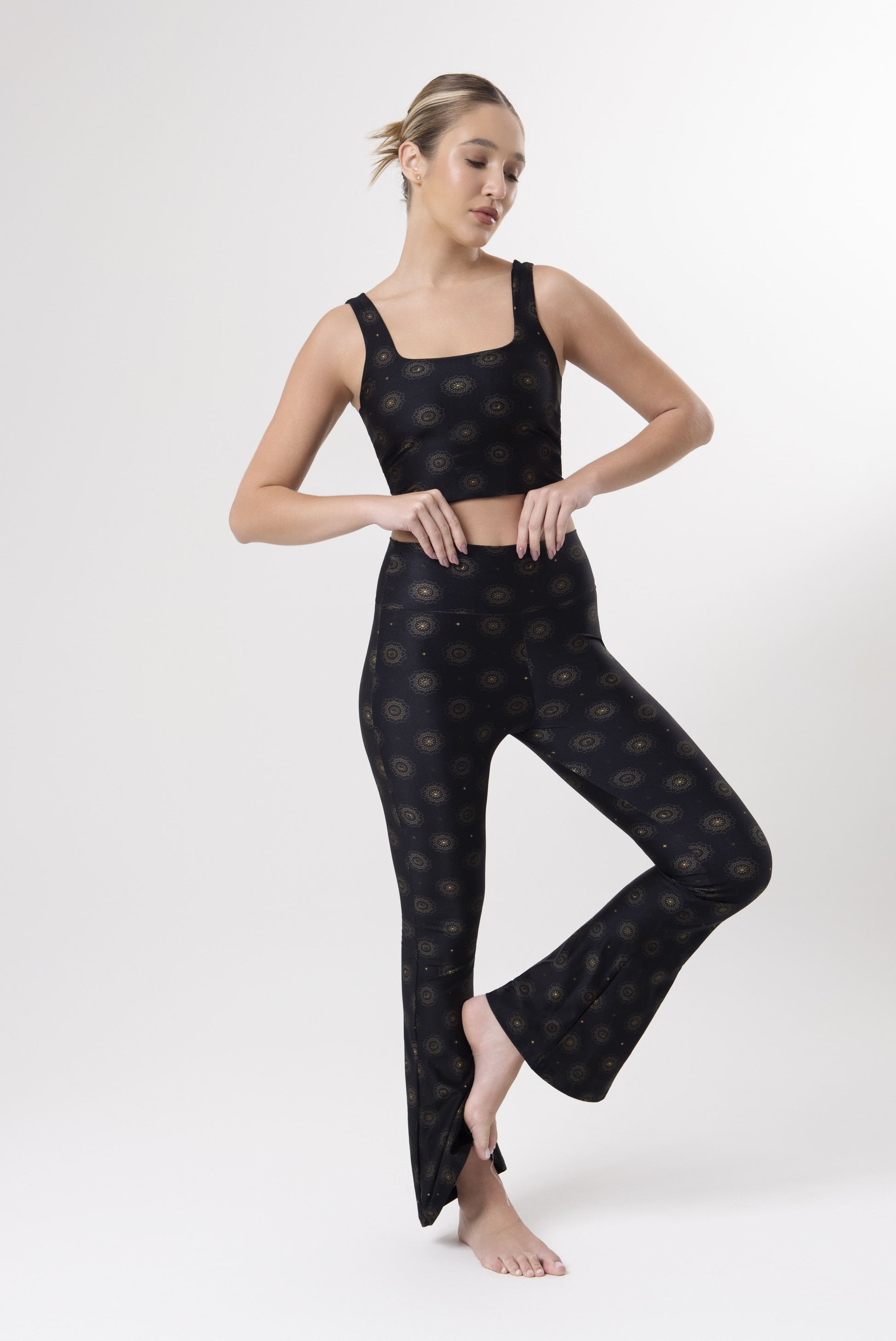 Calça Flare Estampa Rising Sun