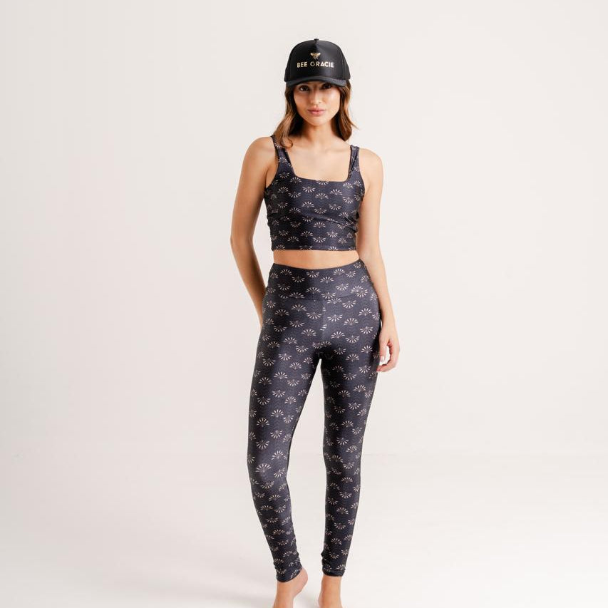 Legging Estampa Dahlia modelo Skin by BEE GRACIE - CALÇAS Bee Gracie moda fitness feminina