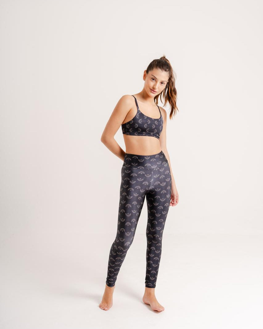 Legging Estampa Dahlia modelo High Waist by BEE GRACIE - CALÇAS Bee Gracie moda fitness feminina
