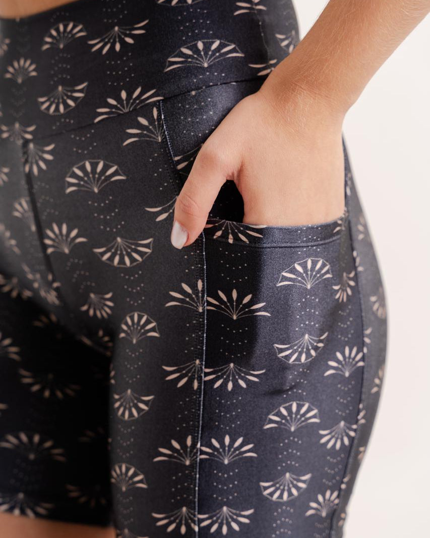 Short Estampa Dahlia by BEE GRACIE - SHORTS Bee Gracie moda fitness feminina