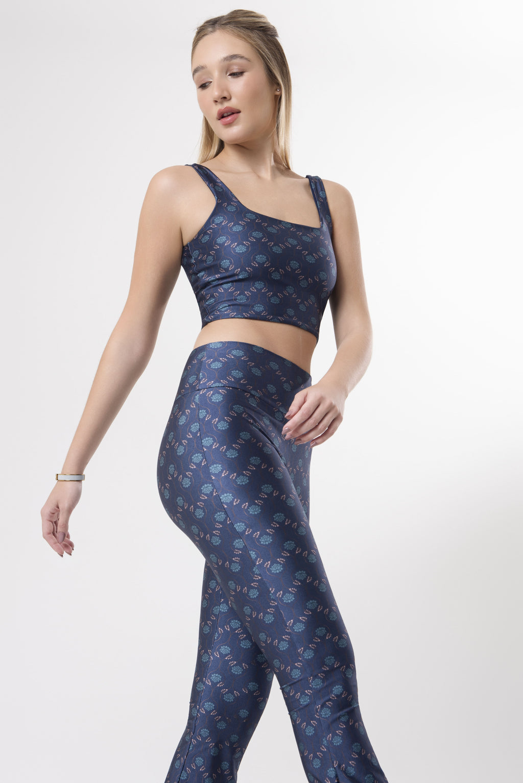 Top Cropped Estampa Blue Lotus